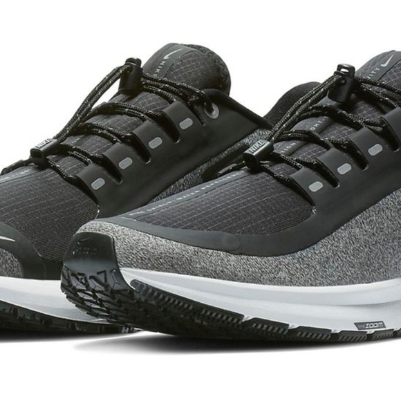 nike air zoom structure 22 rn shield